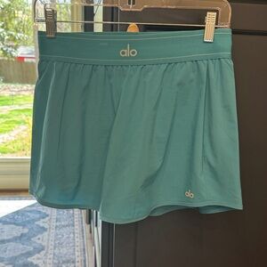 ALO Yoga aqua tennis skirt, size medium like new